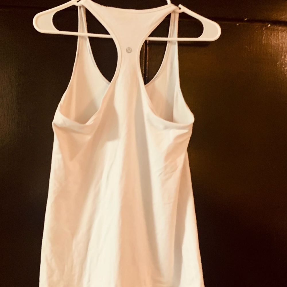 Lululemon tank top.